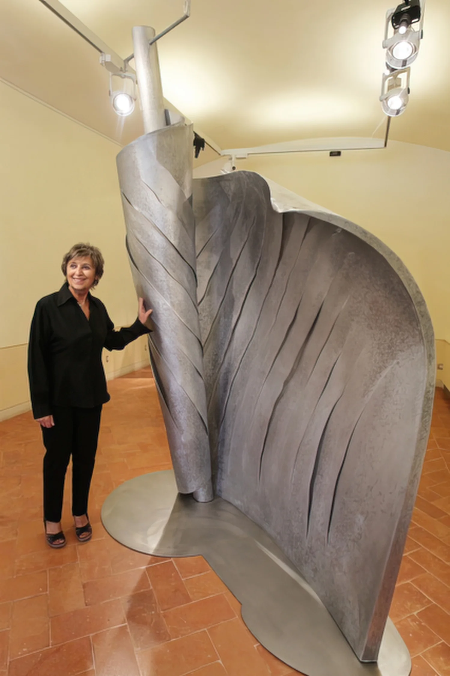 Mirella Saluzzo – Into the Wave